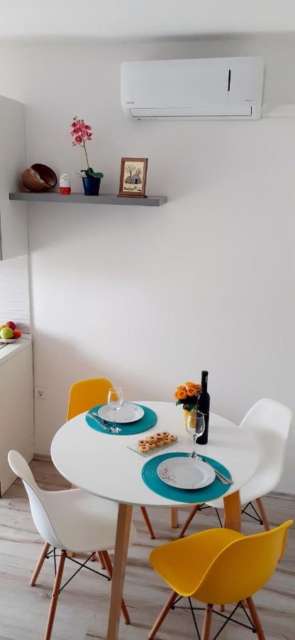 Lennida Studio Apartman With Free Parking Kavran エクステリア 写真
